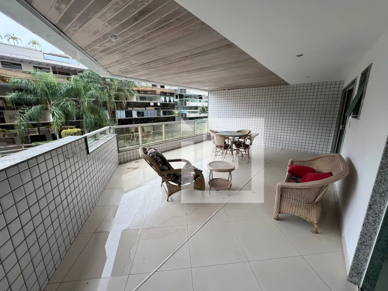 Apartamento de 2 quartos, sendo 1 suíte, 100 m² — photo 4