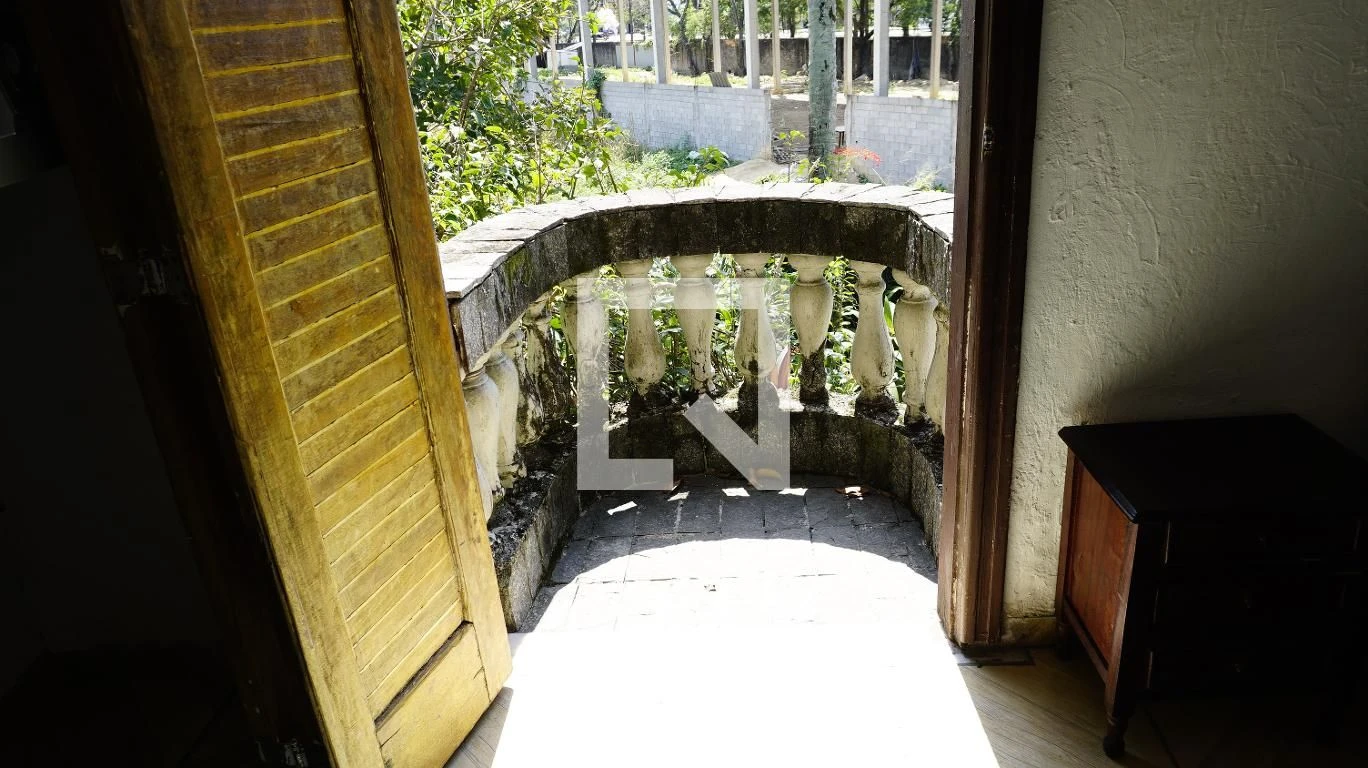 Apartamento amueblado de 2 dormitorios con balcón — photo 7