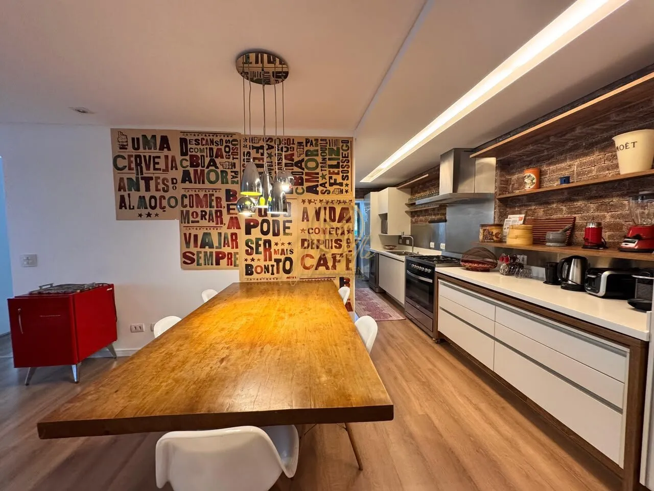 Furnished 160 m² apartment with 3 bedrooms and 4 baths — photo 5