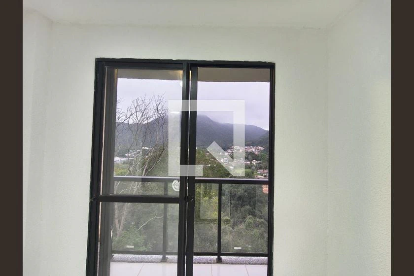 Apartamento de 115 m² com 2 quartos e área de lavanderia