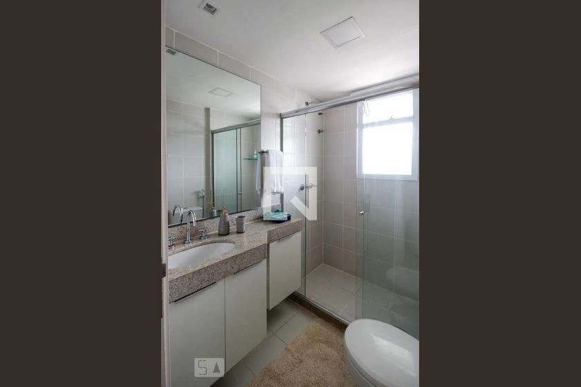 House for rent with 4 en-suite bedrooms and 450 m² — photo 35