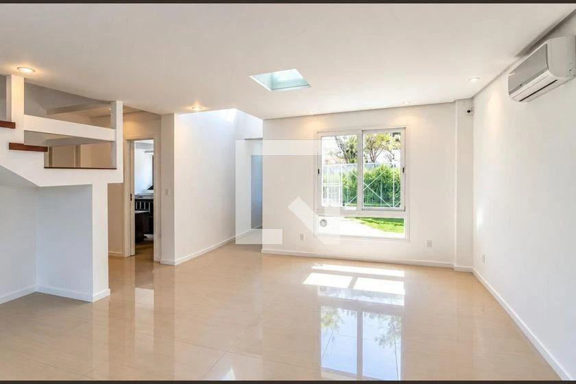 House, 207 m², with floor-to-ceiling windows — photo 4