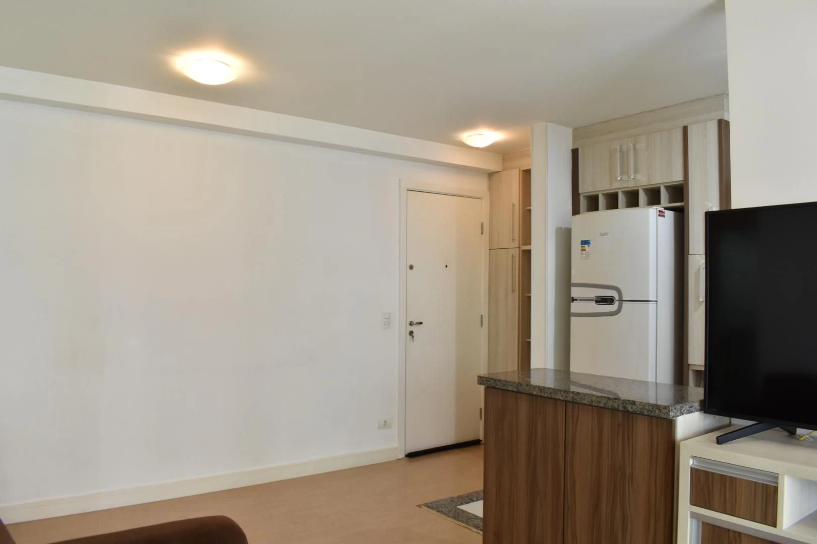 2-bedroom apartment with a home office in Curitiba — photo 12