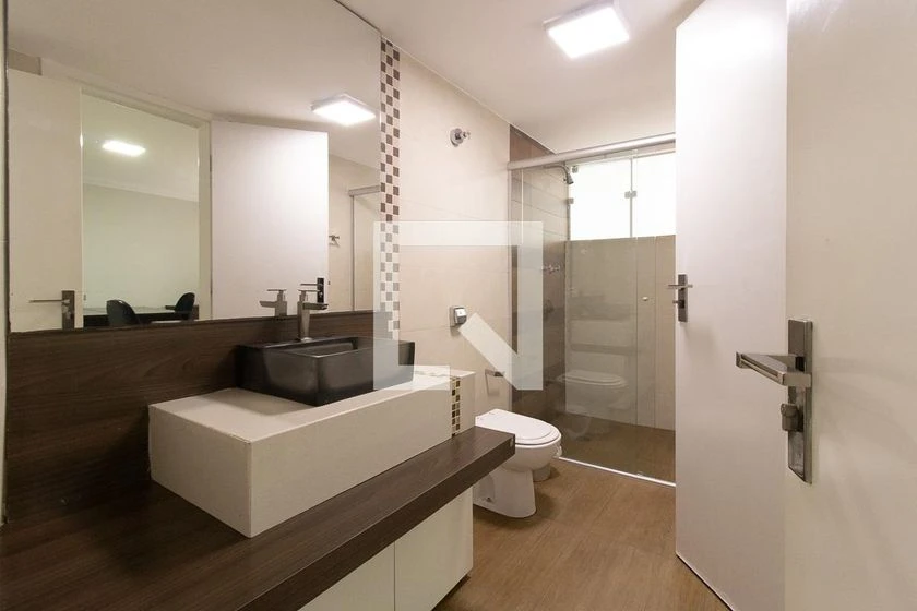 Unfurnished house with 5 bedrooms and private garden — photo 5