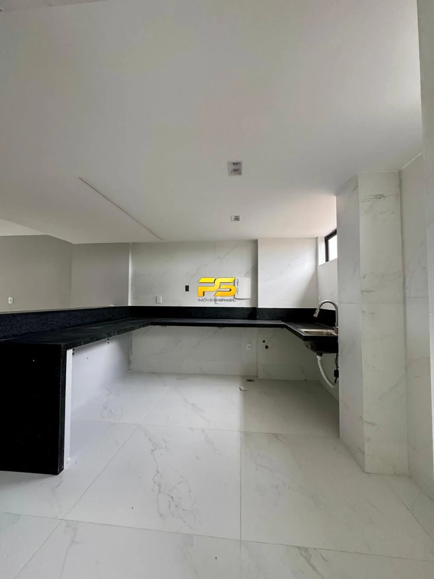 99 m² apartment with 3 bedrooms and 1 en-suite — photo 18