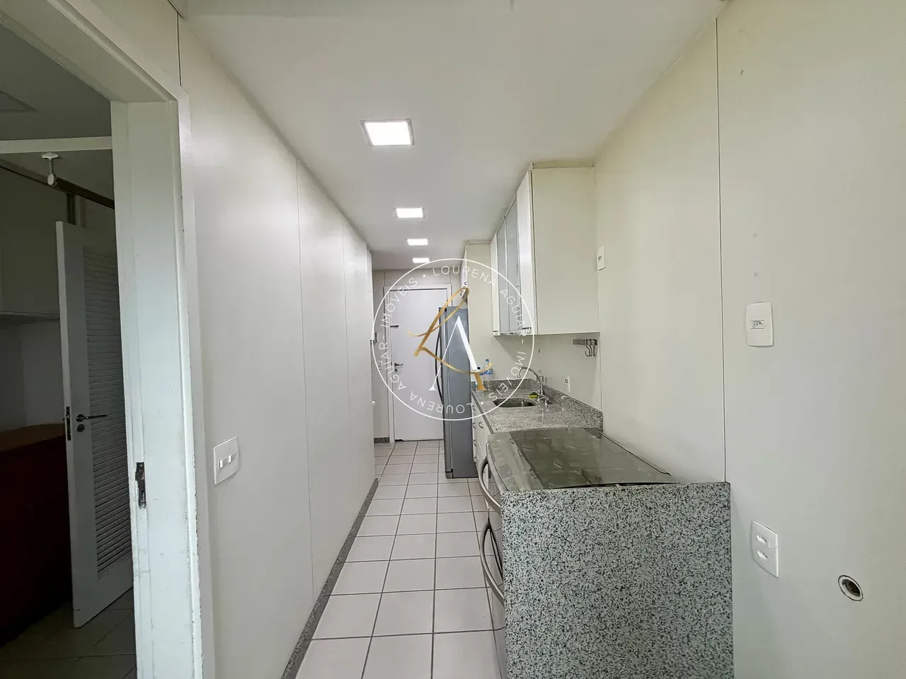 Apartamento mobiliado 140 m² com 4 quartos e 4 banheiros — photo 15