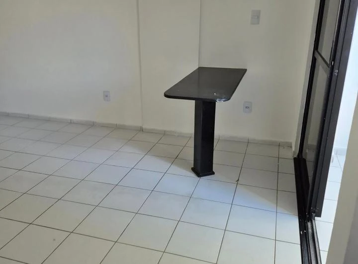 Орендна квартира з балконною гриль-піччю та 37 м² — photo 2