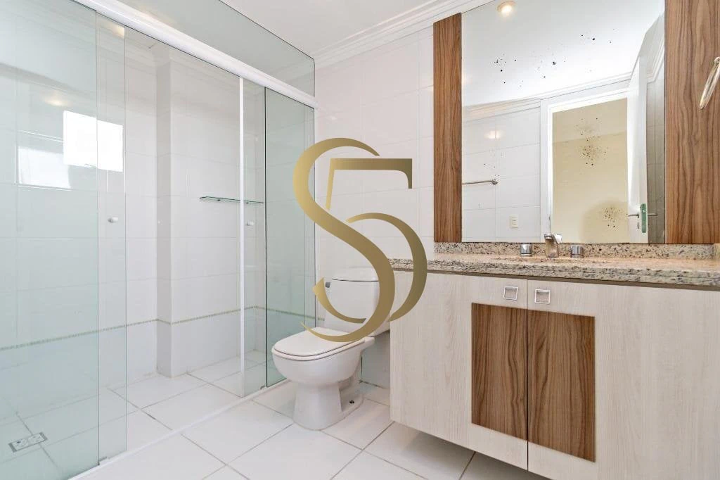 Furnished apartment, 256 m², with a bathtub — photo 2