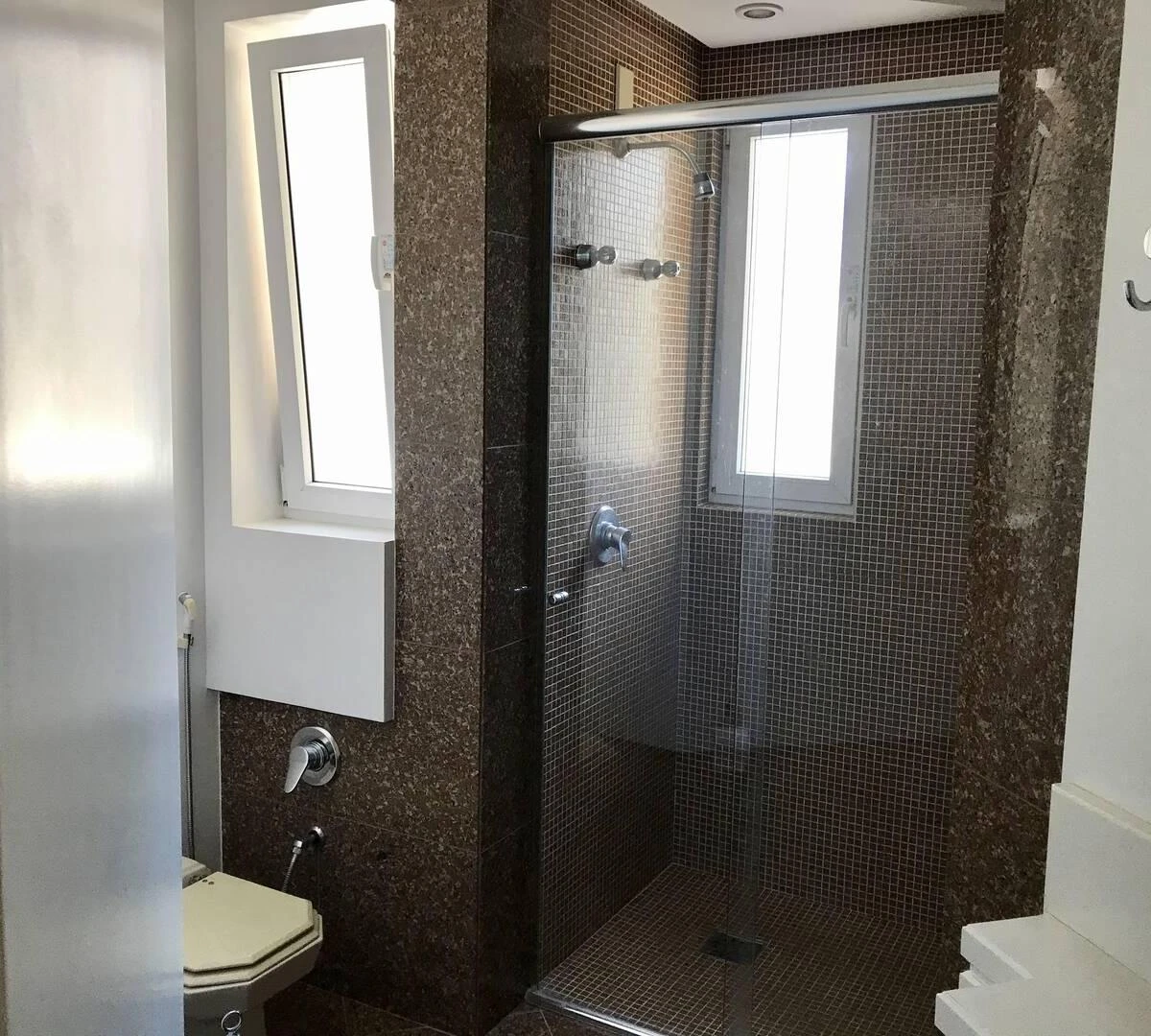 Меблированный дом с 5 спальнями и 5 санузлами — photo 39