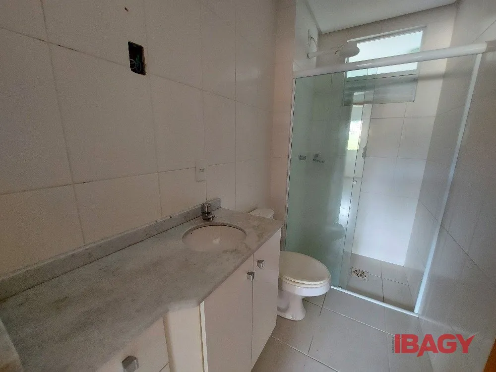 Home office in a 3-bedroom apartment, 77 m² — photo 15