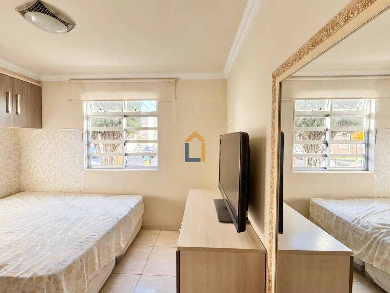 3-bedroom apartment with a washing machine in Curitiba — photo 18