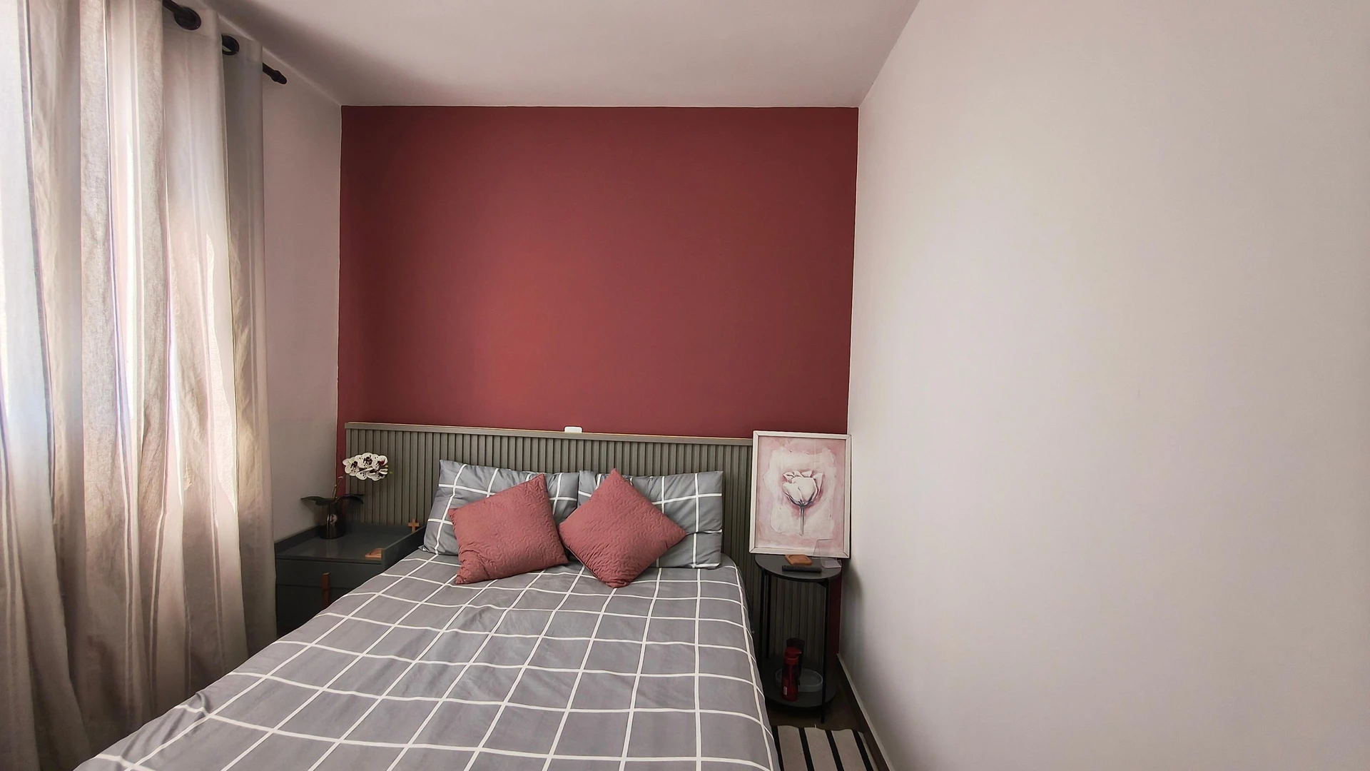 Furnished apartment with 2 bedrooms and a balcony — photo 10
