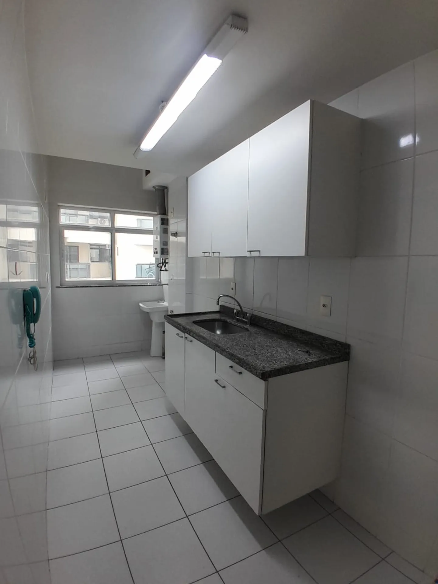 Floor-to-ceiling windows in a 2-bedroom apartment, 68 m² — photo 27