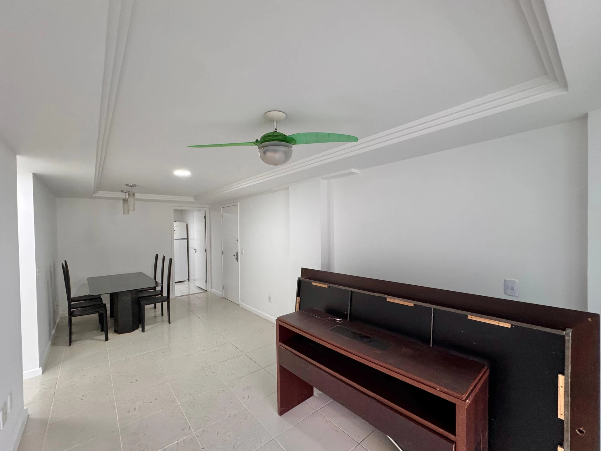 2-bedroom apartment with 2 parking spots and enclosed balcony — photo 8