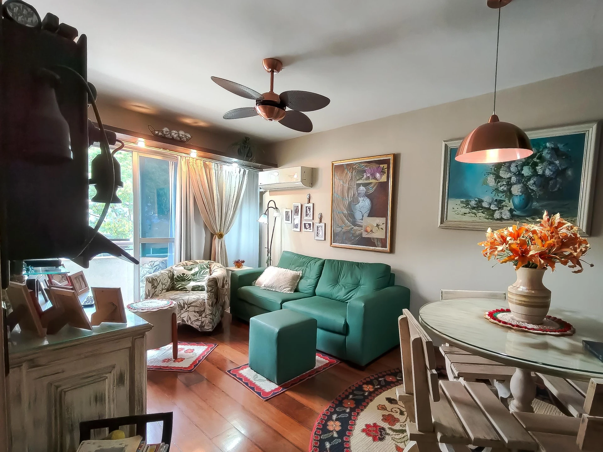Mountain view in a 3-bedroom apartment, 200 m² — photo 21