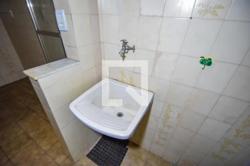Apartment, 69 m², with wood or laminate floors — photo 17