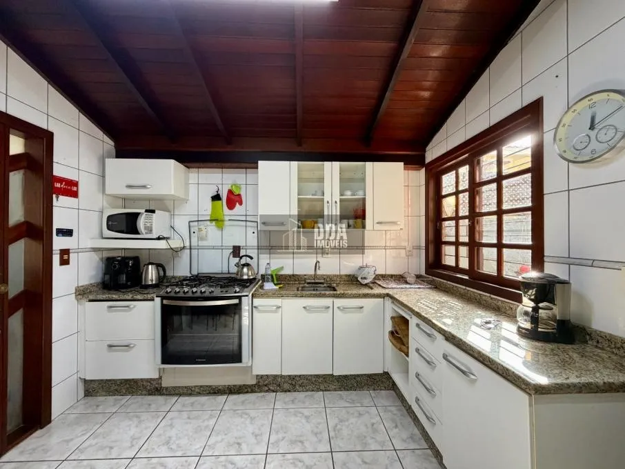 Casa para alquilar de 450 m² con 4 dormitorios — photo 13