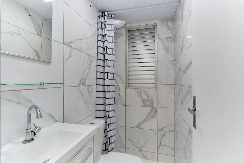 Балкон з грилем та 1 спальня: квартира 30 м² — photo 10
