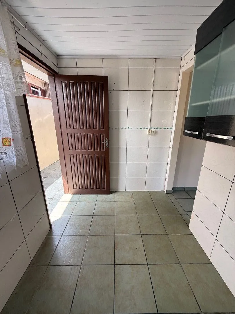 One-bedroom, 40 m² house in Curitiba — photo 6