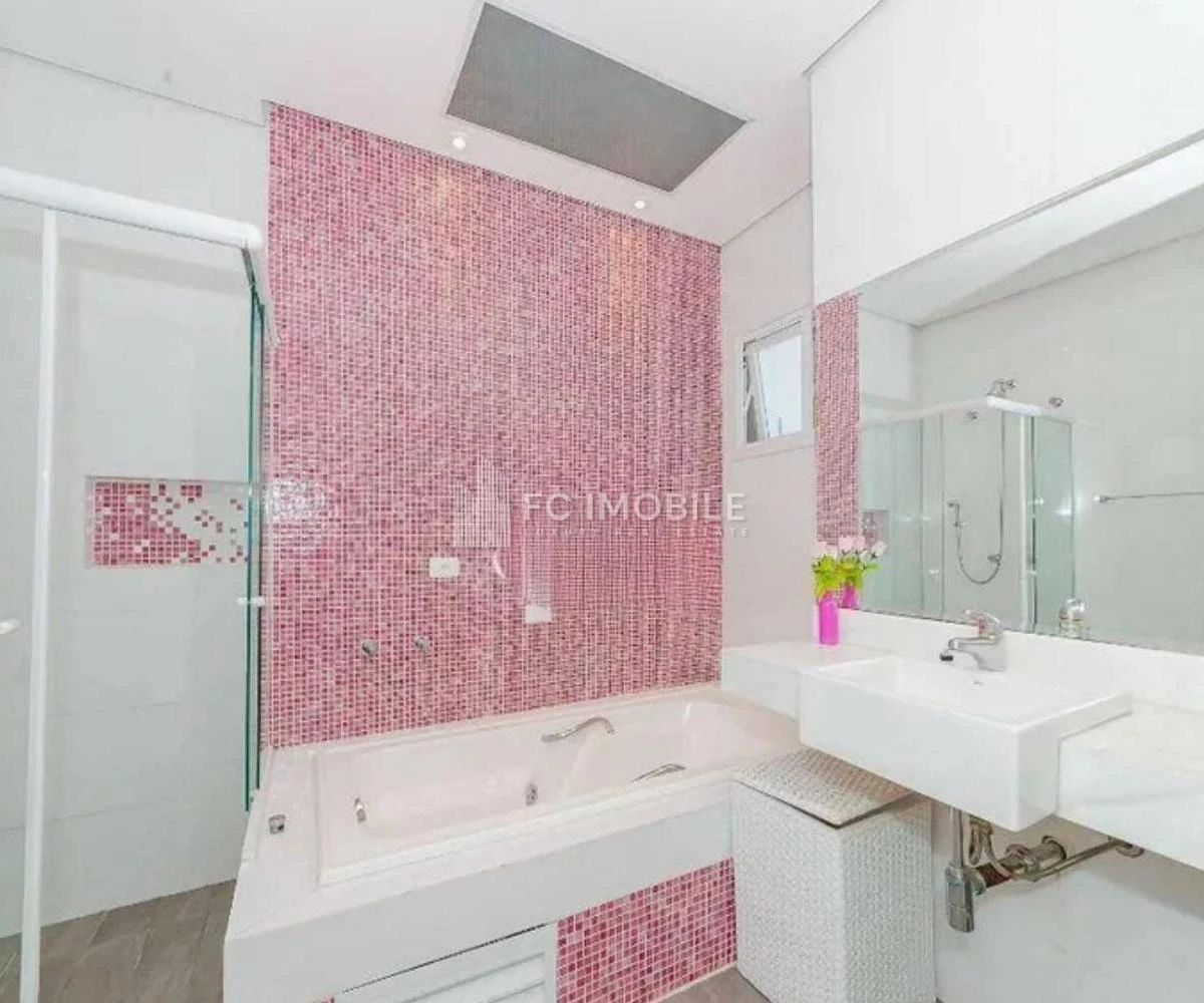 Casa mobiliada com 5 dormitórios e 6 banheiros, 405 m² — photo 4