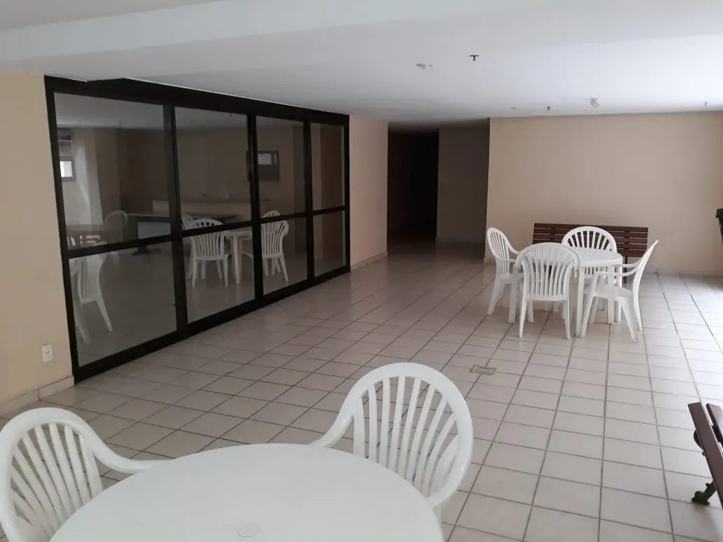 2-bedroom apartment with a home office — photo 19
