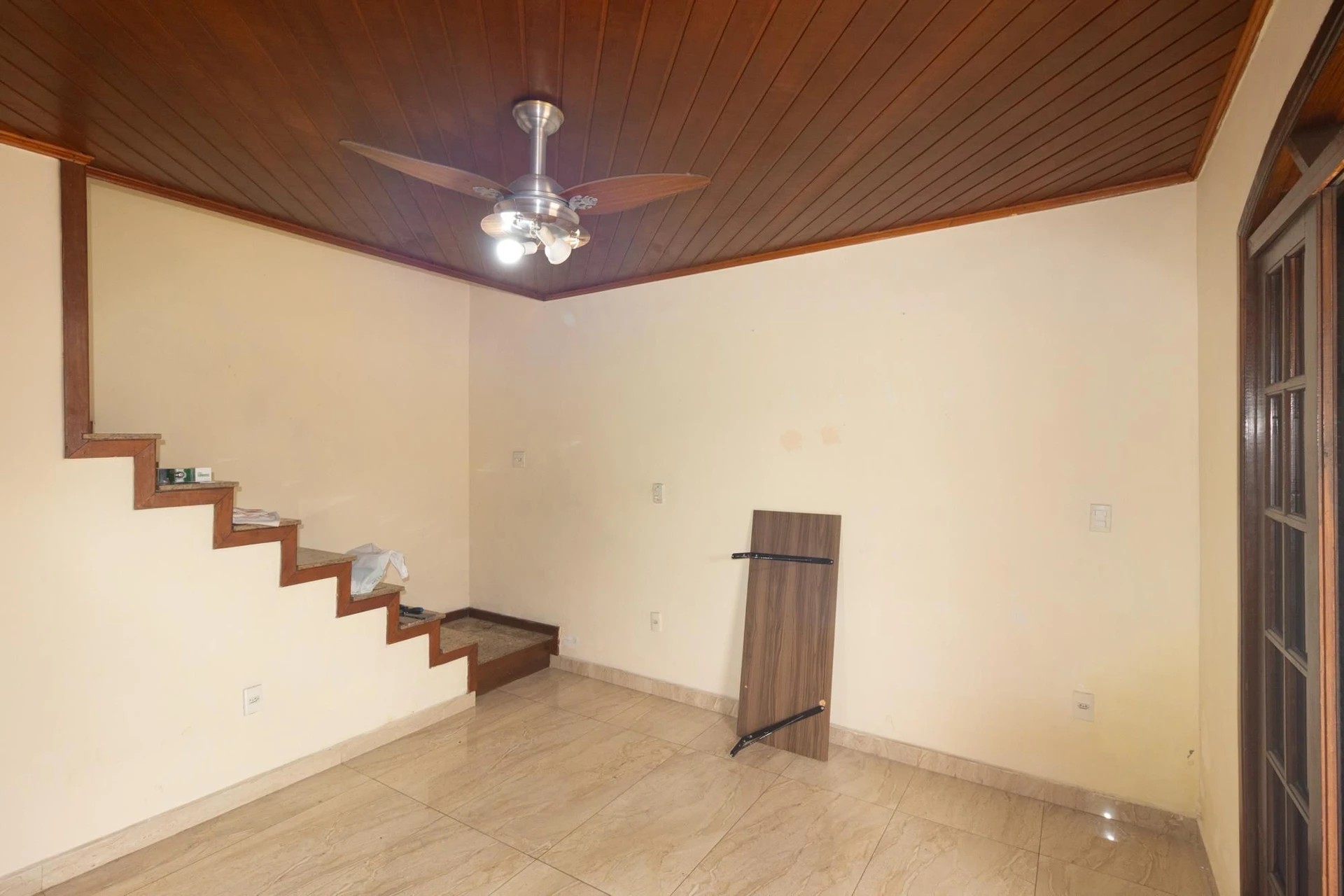 250 m² house with a garden and a mountain view — photo 34