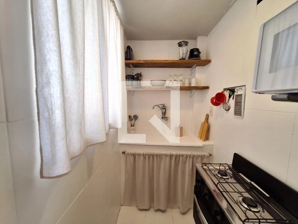 Apartamento mobiliado com 1 quarto e 1 banheiro — photo 16