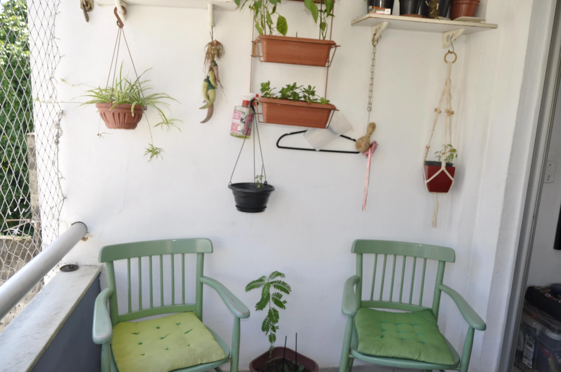 Apartamento mobiliado com 2 quartos e varanda privativa — photo 25