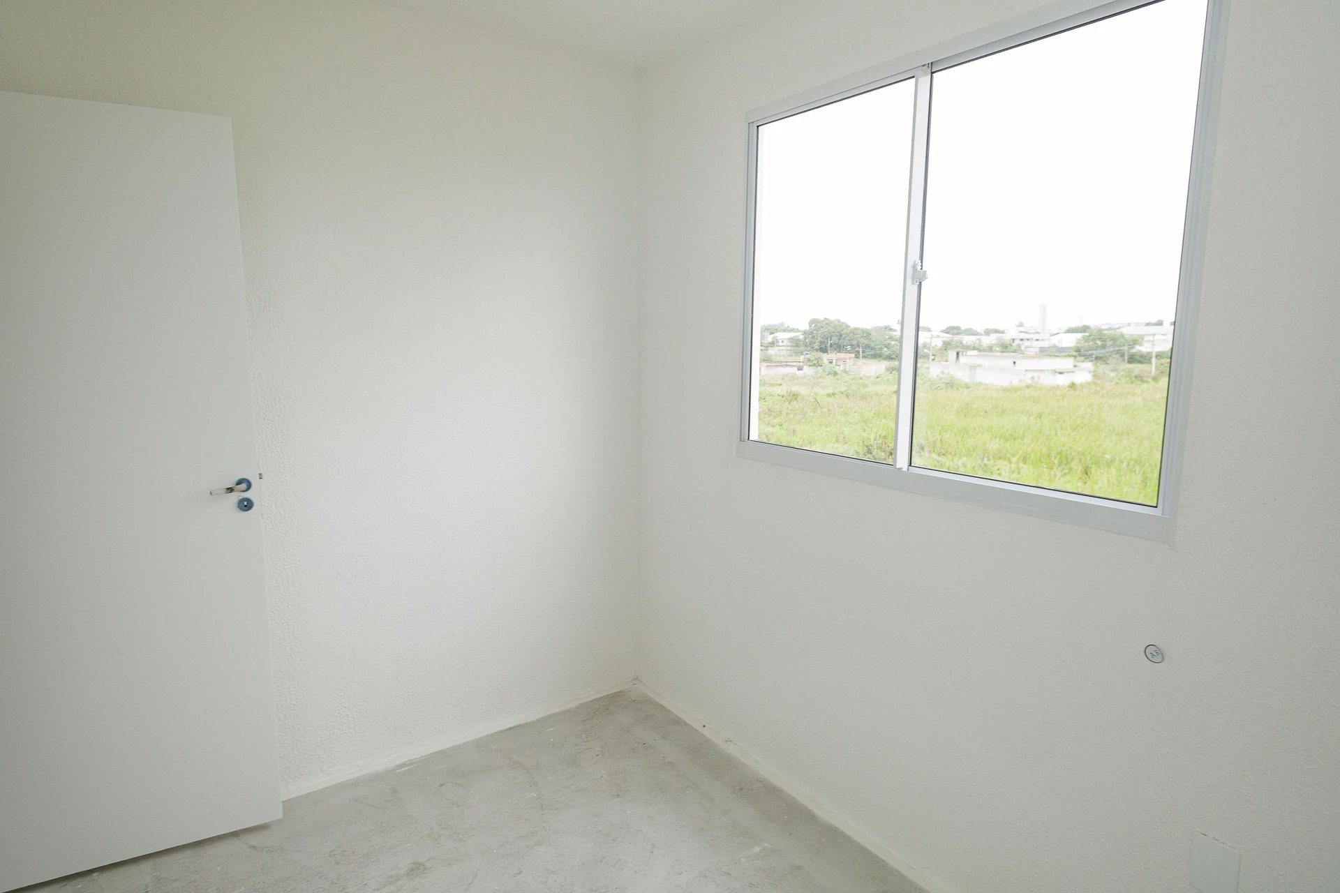 Unfurnished apartment with 2 bedrooms and 1 bathroom — photo 15