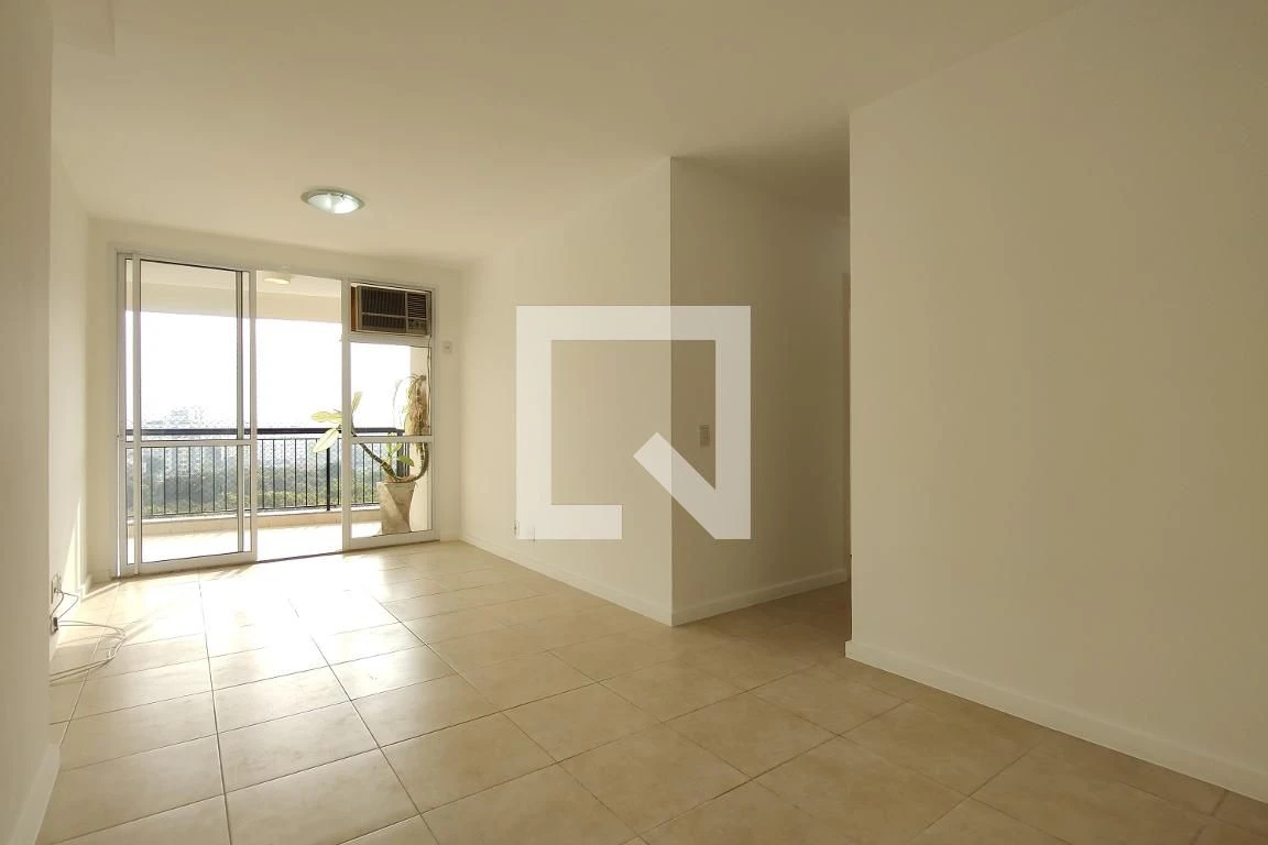 Apartamento, 70 m², com janelas do piso ao teto — photo 5