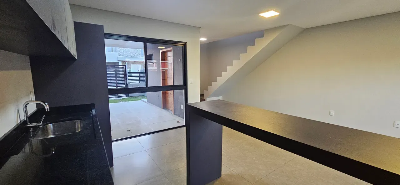 3-bedroom house with a garden in Florianópolis — photo 9