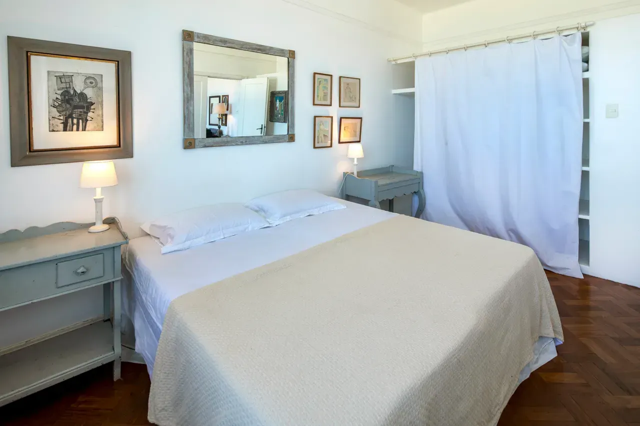 Furnished apartment with 3 bedrooms and a balcony — photo 4