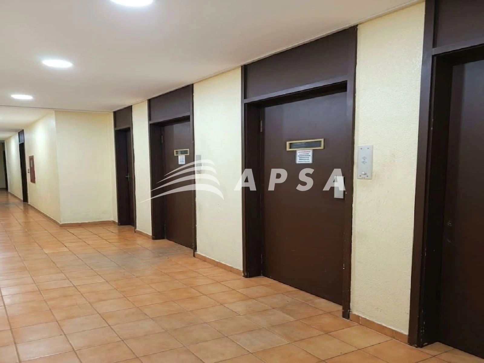 Квартира с 3 спальнями, в доме есть тренажёрный зал — photo 26