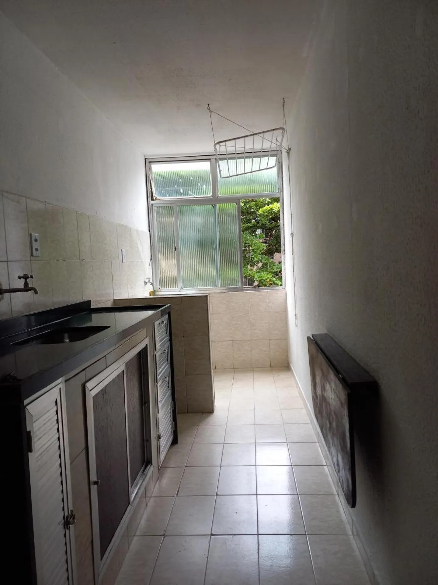 2-bedroom apartment with enclosed kitchen and 1 parking spot — photo 14
