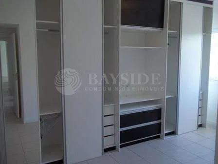 4-bedroom apartment with a mountain view in Rio de Janeiro — photo 13