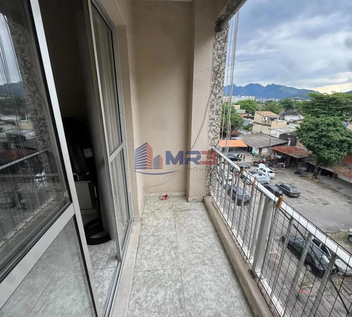 Mountain view in a 2-bedroom apartment, 57 m² — photo 18