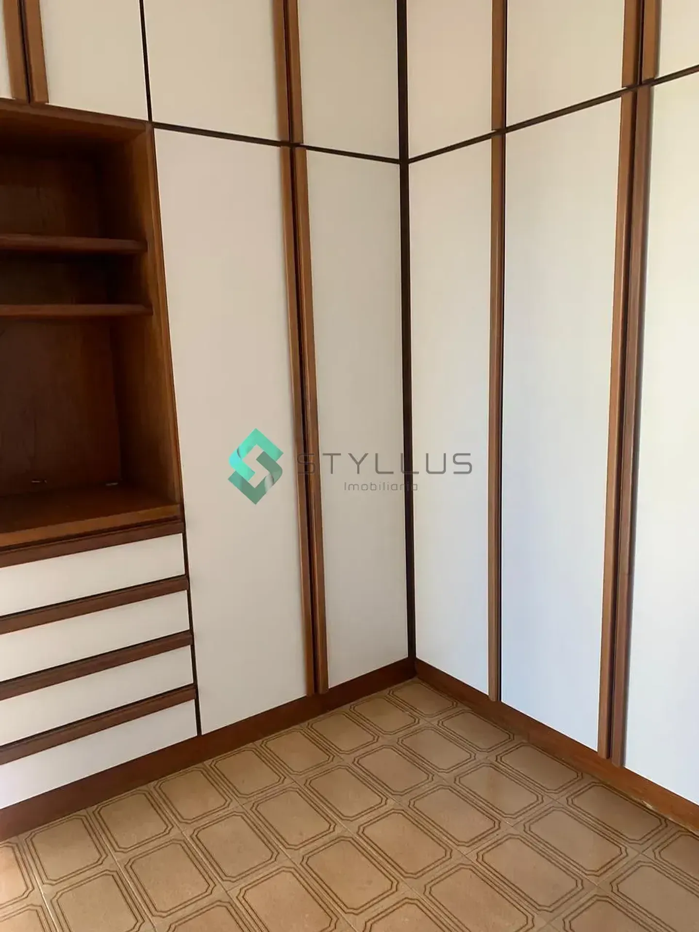 Apartamento para locação sem vaga, com 2 quartos e varanda — photo 26