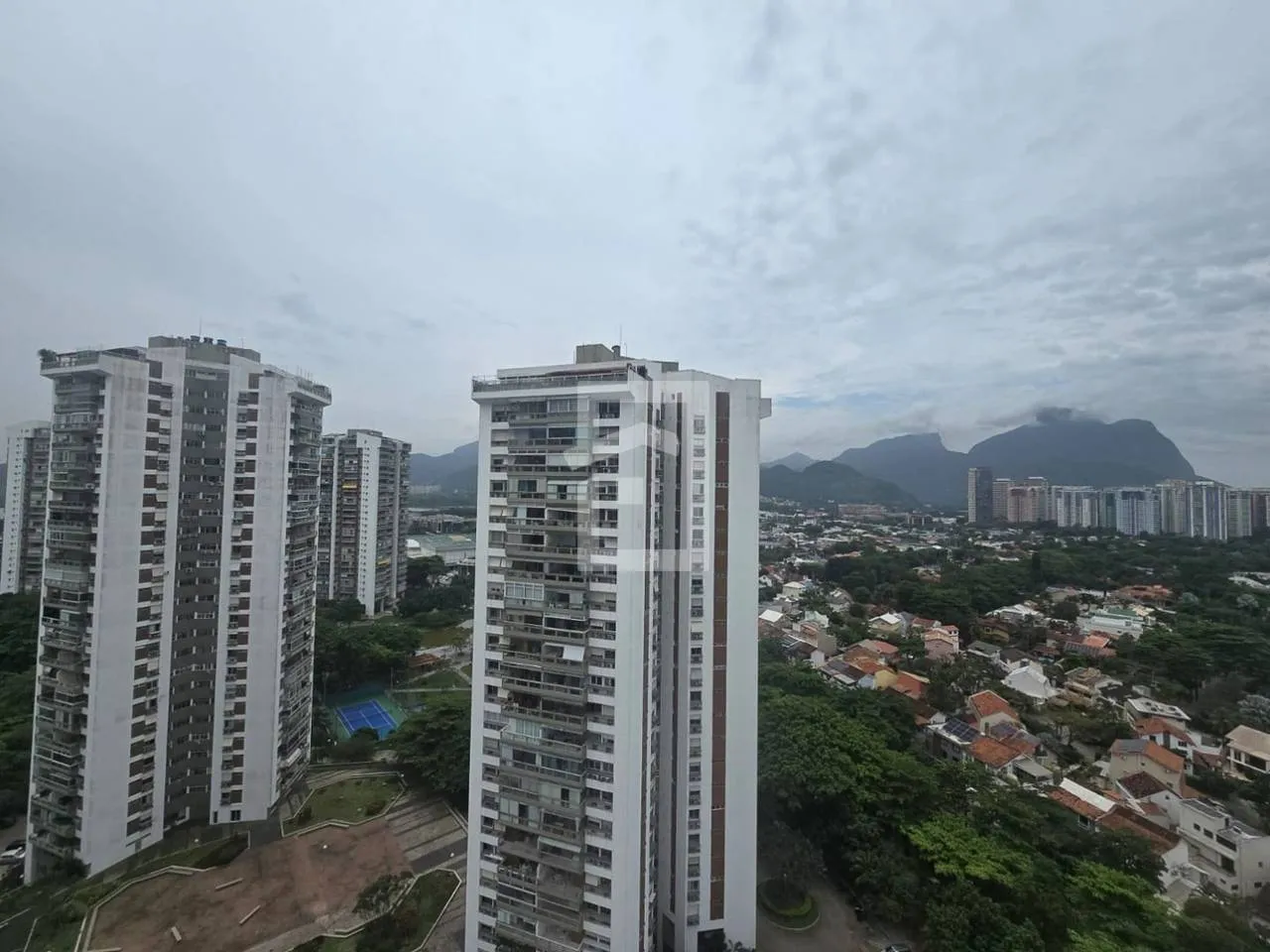 Furnished apartment, 125 m², with a mountain view — photo 10