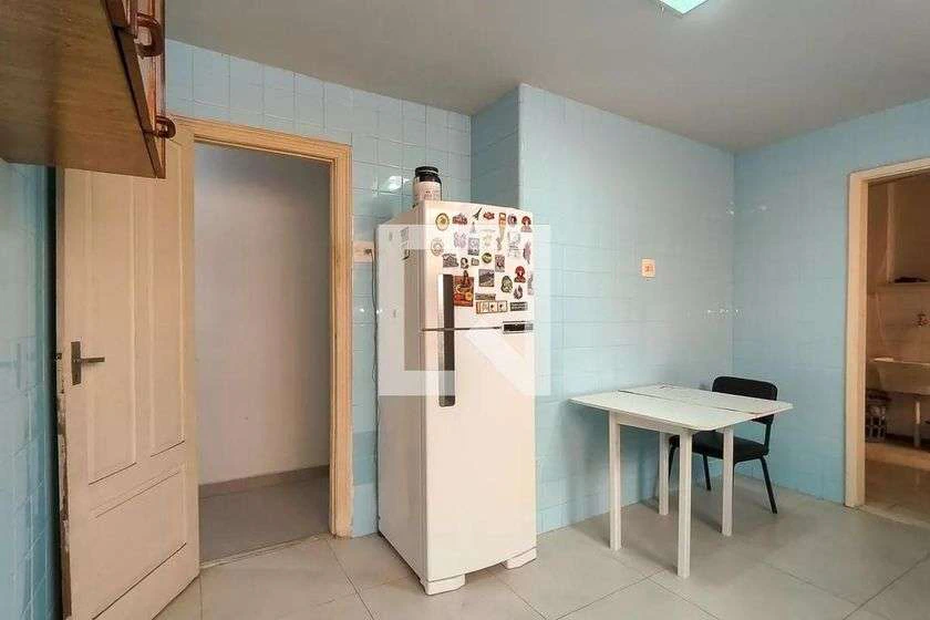 Furnished 90 m² apartment with 3 bedrooms