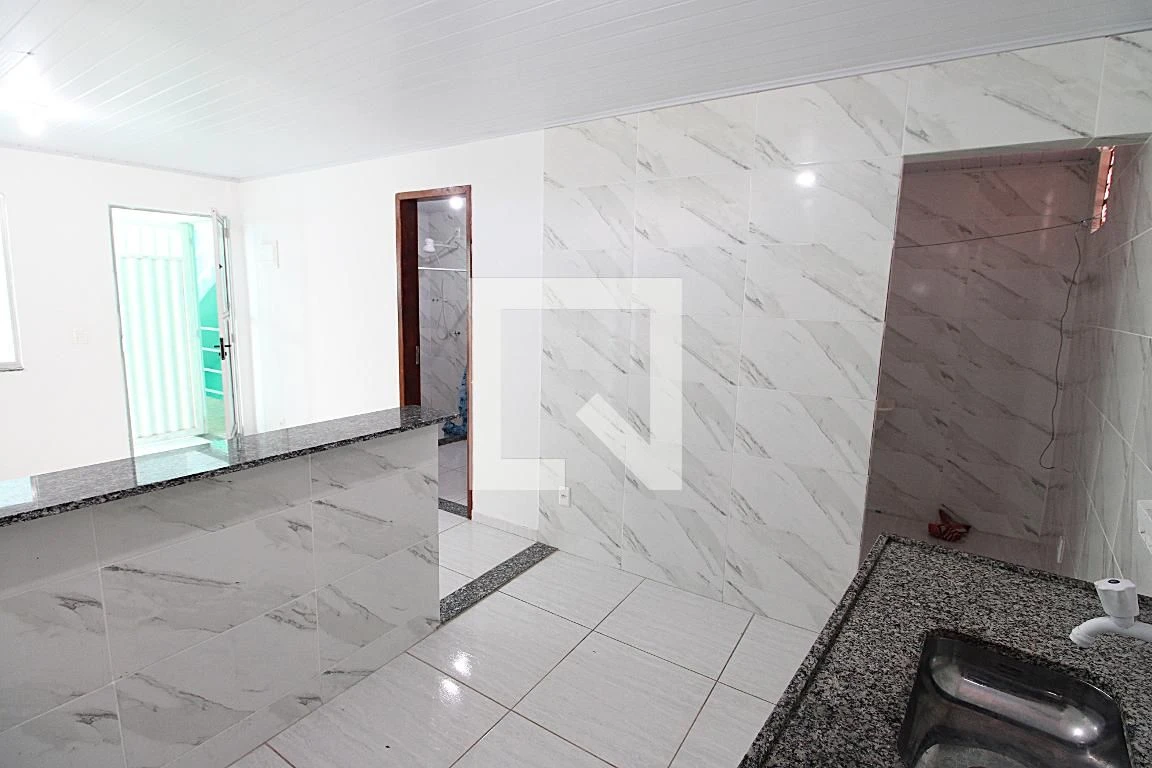 Unfurnished 2-bedroom apartment with open-plan kitchen — photo 11