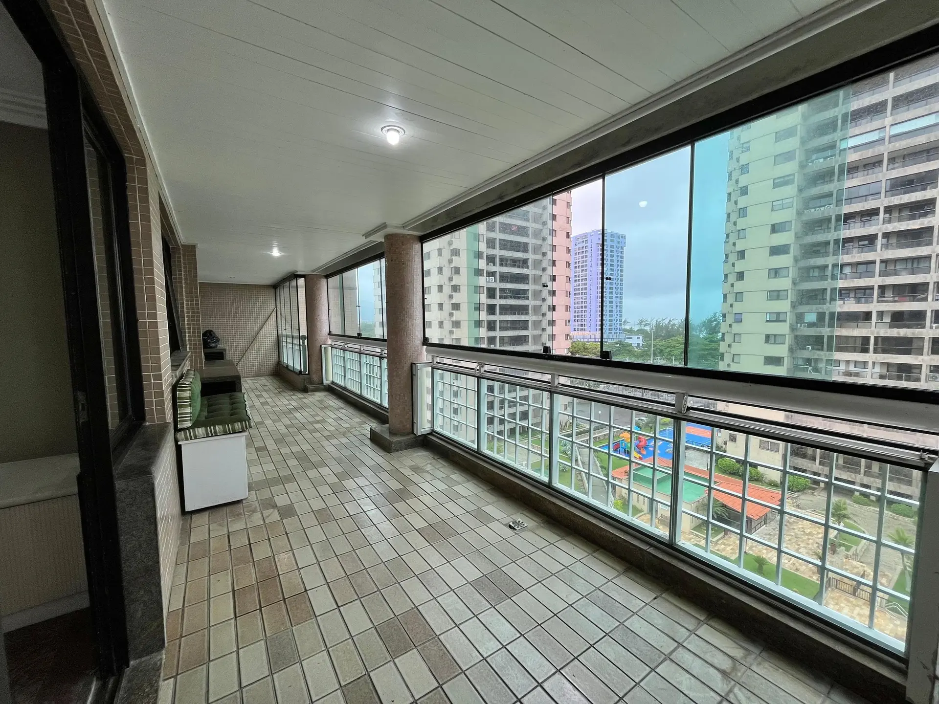 Apartamento de 3 quartos em condomínio com sauna