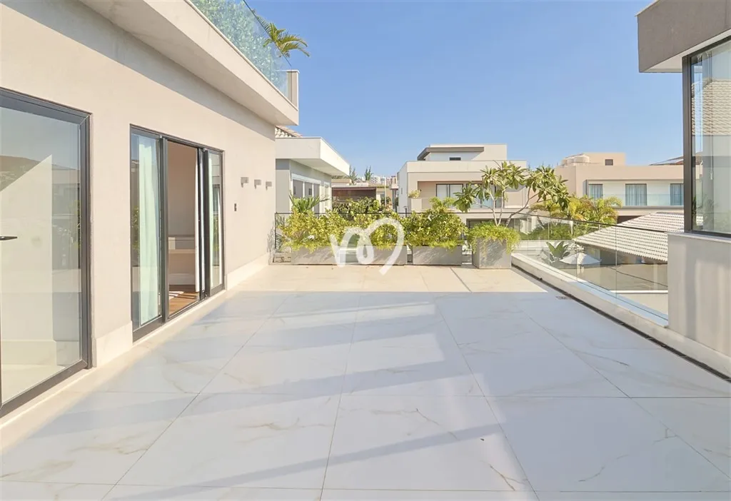 Furnished house with 5 bedrooms and 5 bathrooms — photo 23