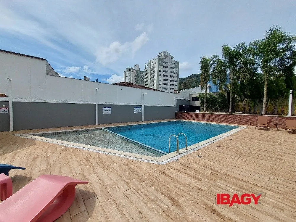 Apartment, 76 m², with a grill on the balcony — photo 14