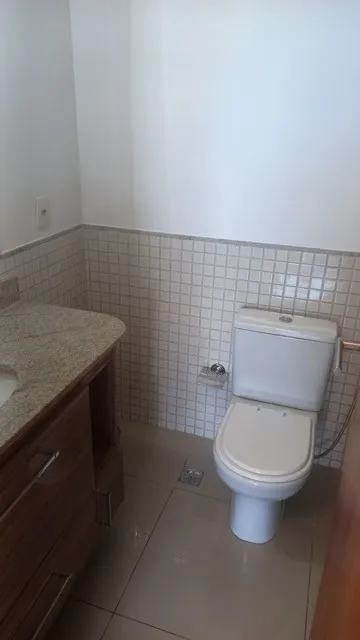 Top-floor apartment with 3 bedrooms and 4 bathrooms — photo 18
