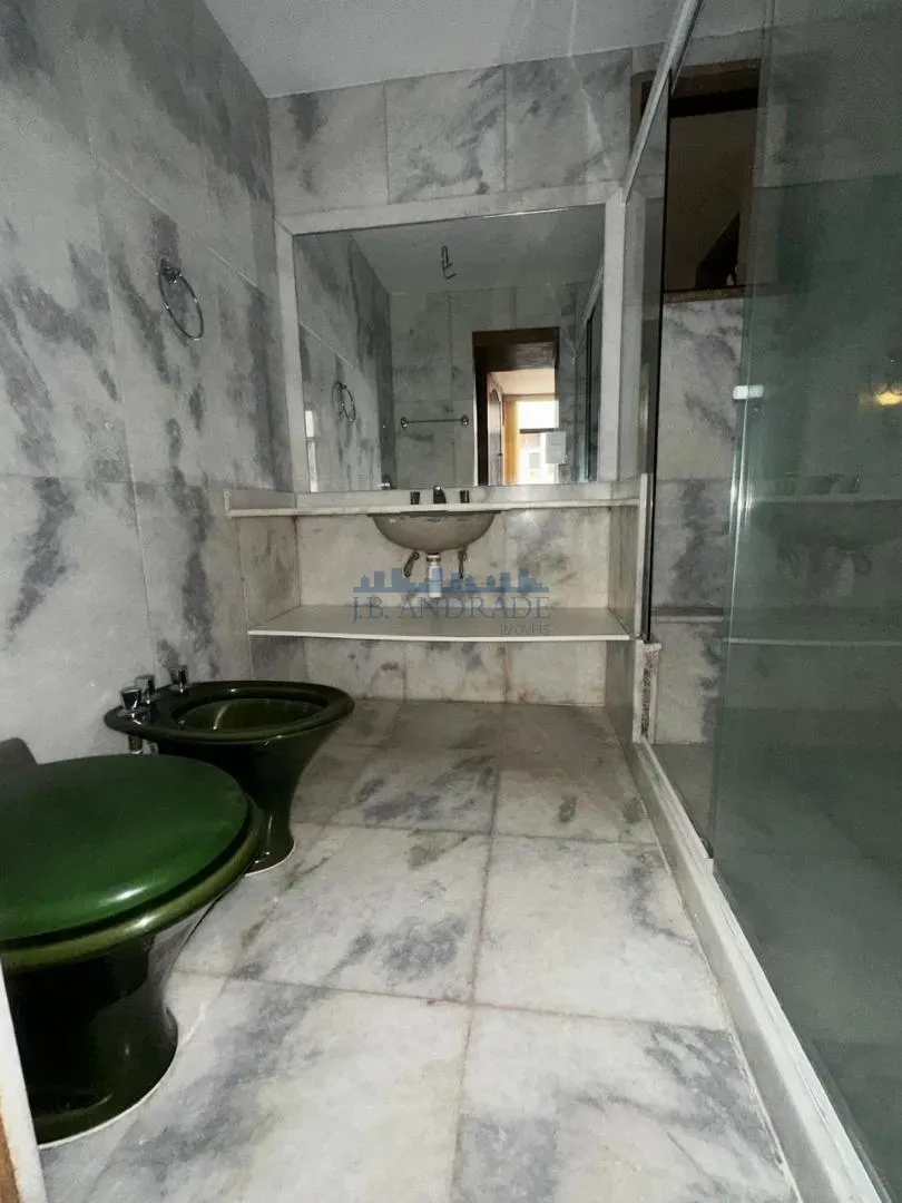 Apartamento de 3 suítes com varanda e 173 m² — photo 29