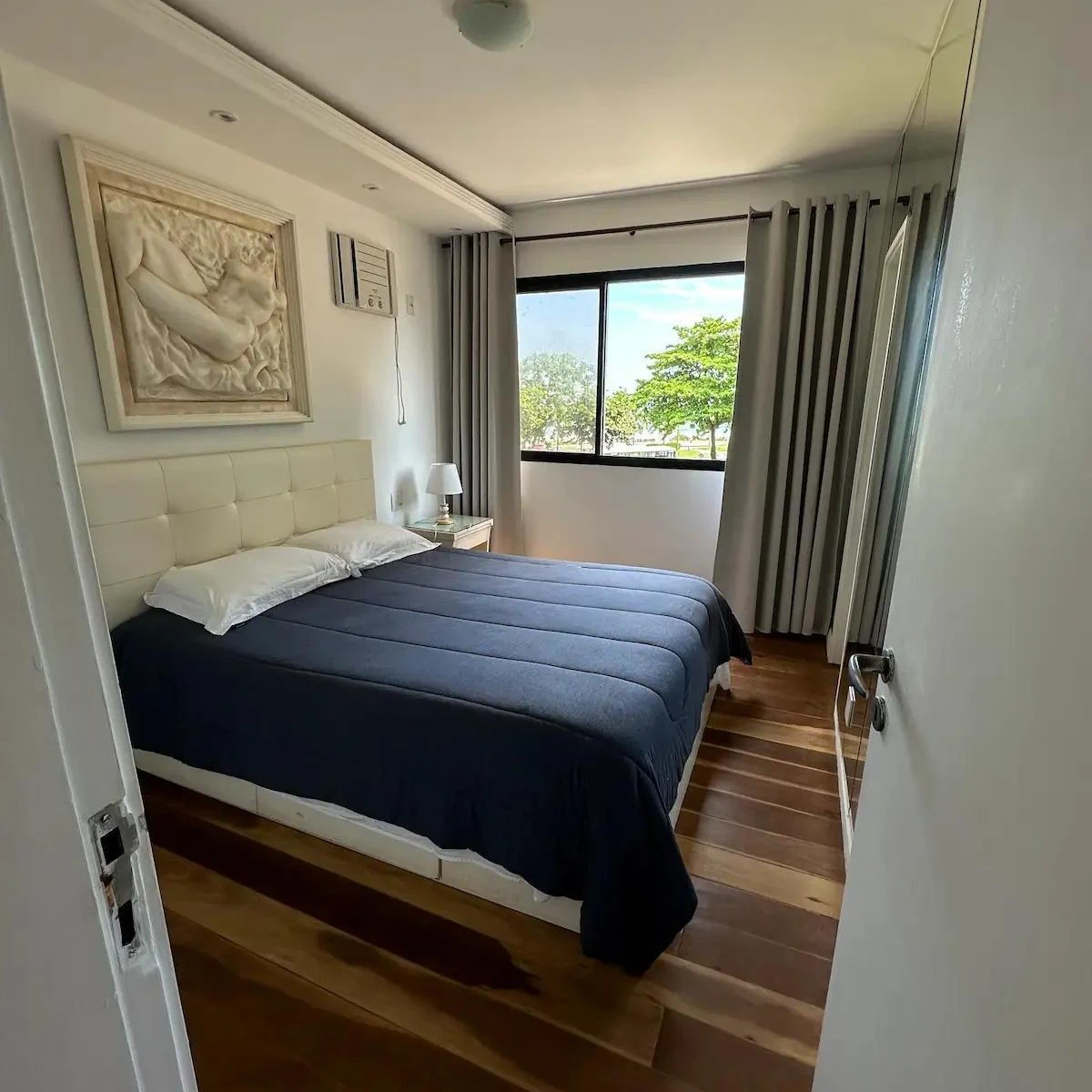 Furnished 144 m² apartment with 4 bedrooms — photo 14