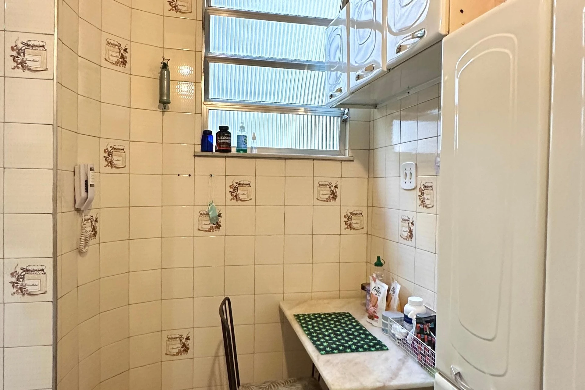 Furnished apartment with 3 bedrooms and 2 bathrooms — photo 32