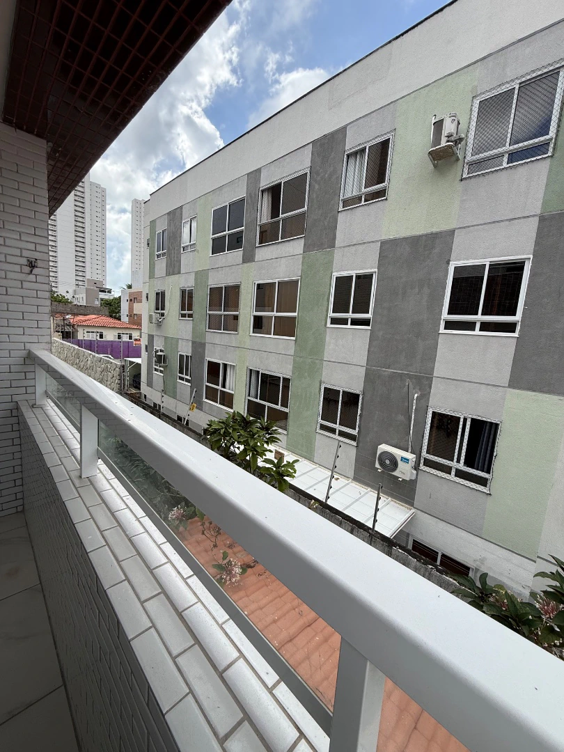 3-bedroom apartment with open-plan kitchen — photo 6
