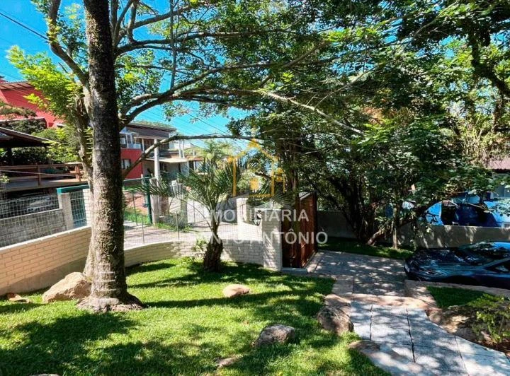 Rentable house with 350 m², 3 bedrooms and 4 parking spots — photo 8