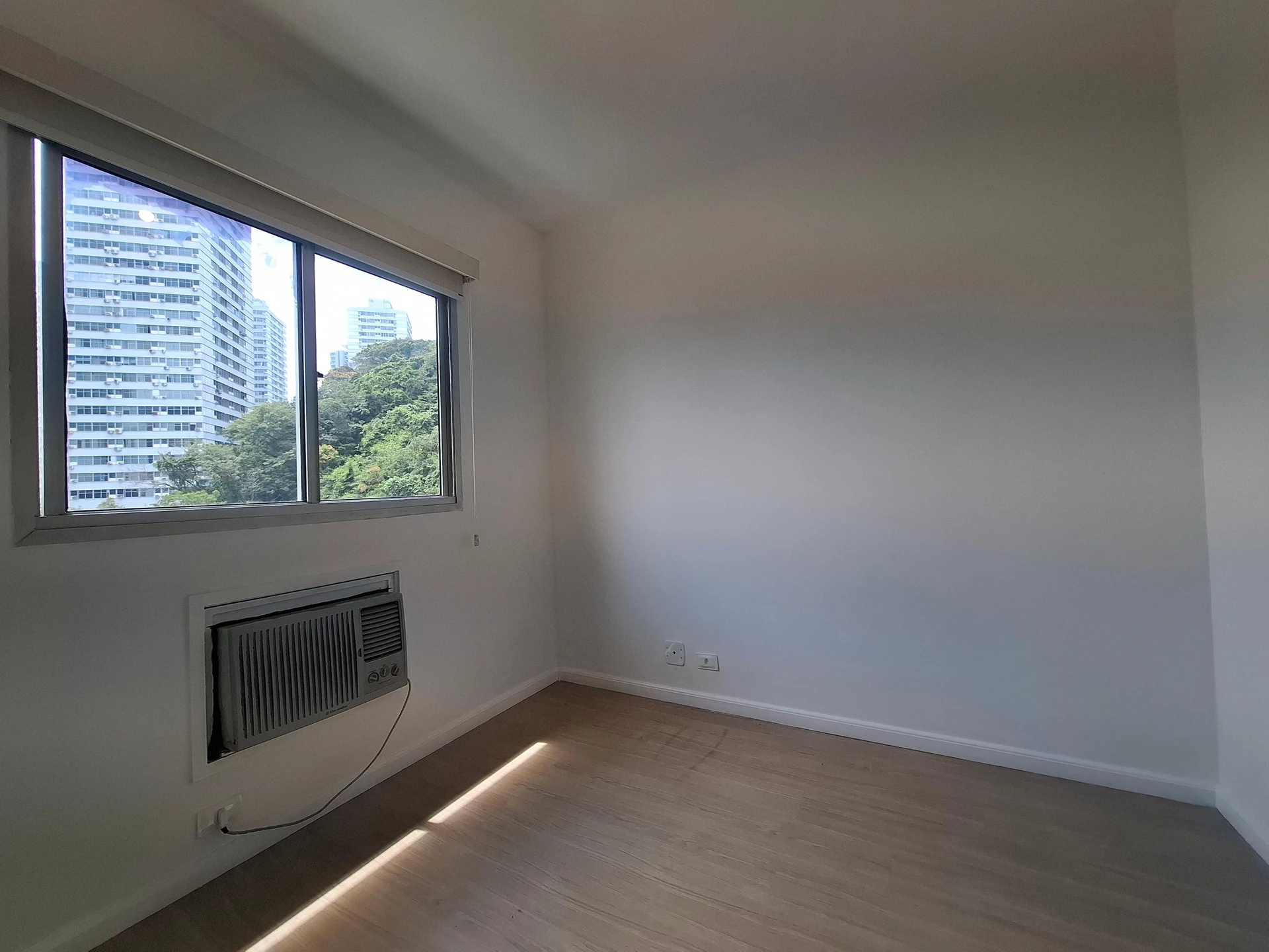2 quartos e janelas do piso ao teto: apartamento de 75 m² — photo 16